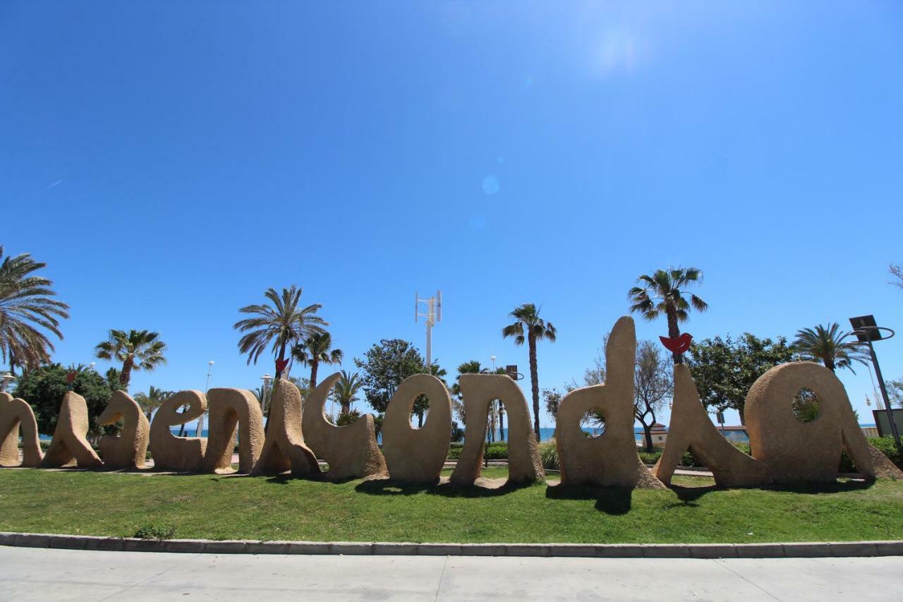 Hotel Playa De La Misericordia Málaga Exterior foto